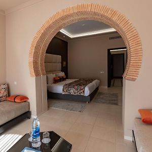 Grand Deluxe Zimmer mit Queensize-Bett